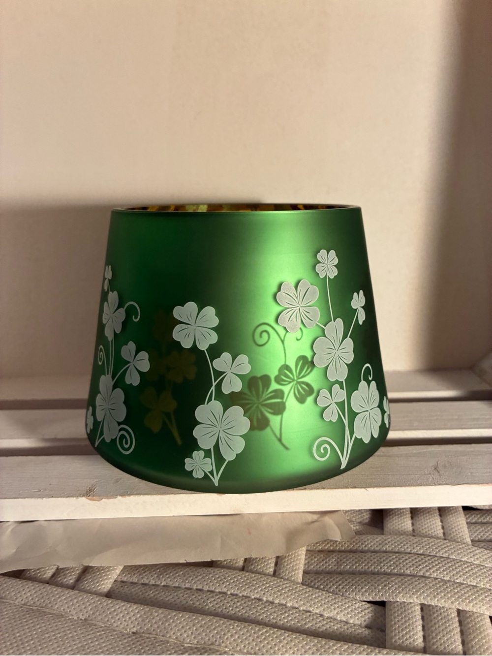 Yankee Candle Flickering Shamrock candle shade